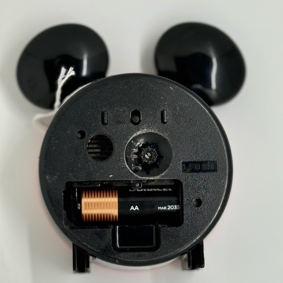 Mickey Mouse Table Clock - Picture 3 of 4